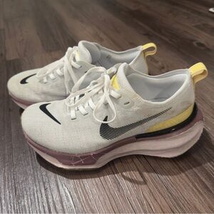 Nike Zoom Invincible Runner